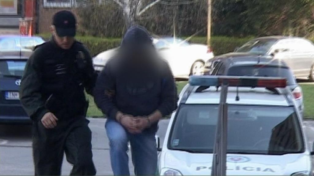 Pedofil_Trenčín_policajt